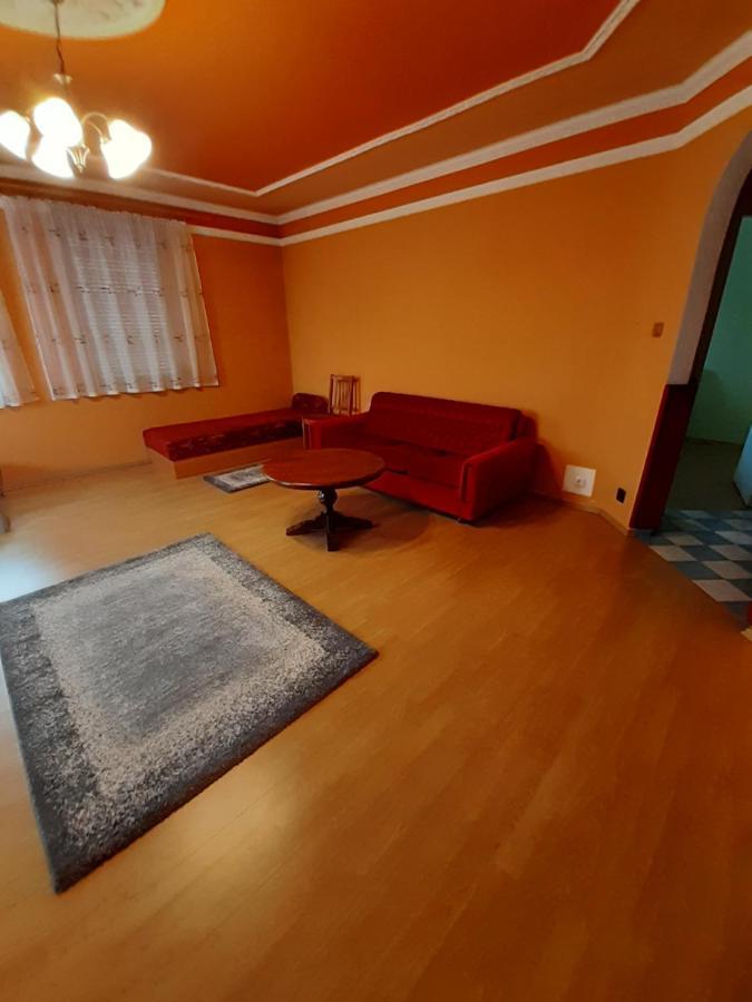 Gabor Pal 1 Apartman 1 Szoba Aparthotel Dunafoldvar Екстериор снимка